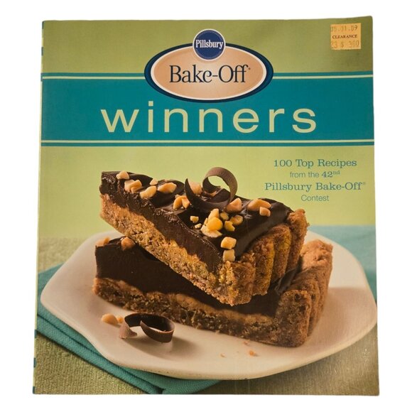 Pillsbury Bake Off Winners Cookbook 100 Top Recipes From The 42nd Contest - Picture 1 of 14